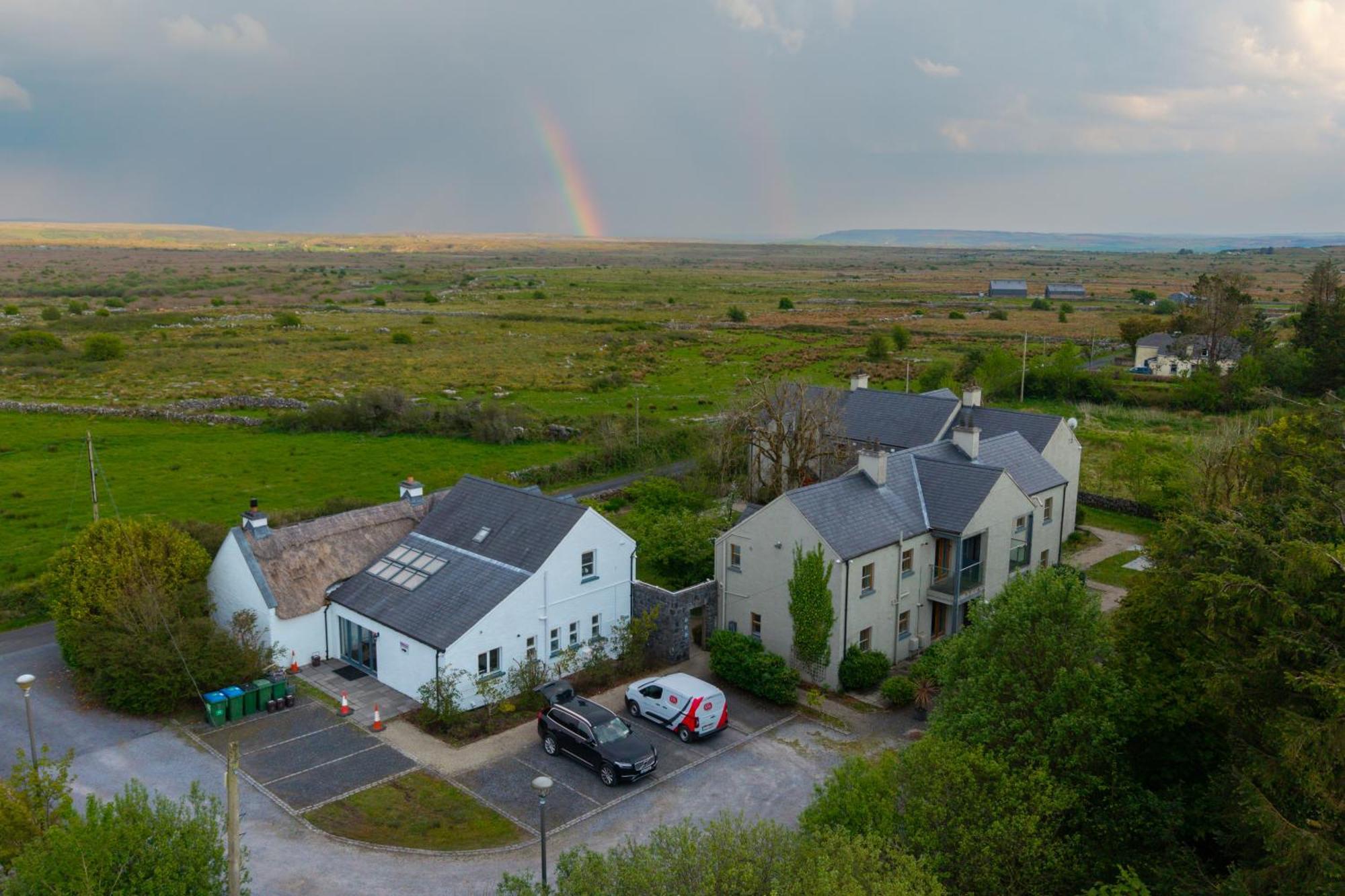 Burren Court Lodge Ballyvaughan Kültér fotó